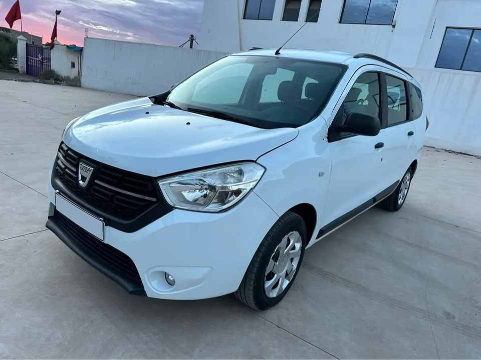 dacia-lodgy-diesel-a-louer-pas-cher